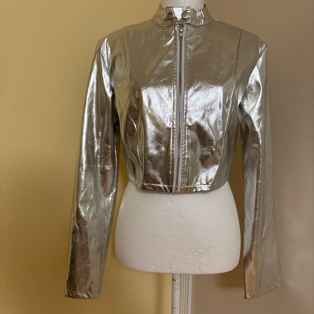 Metallic Silver Cropped Women’s Jacket 
 M